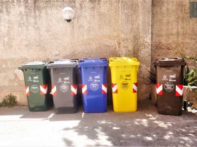 In citt� ci sono quartieri in cui � stata attivato questo tipo di raccolta differenziata, ma sono pochi e periferici. Il primo � stato Santo Spirito nel 2017